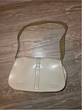 Women's MONDANI Beige Shoulder Bag One Size NWOT
